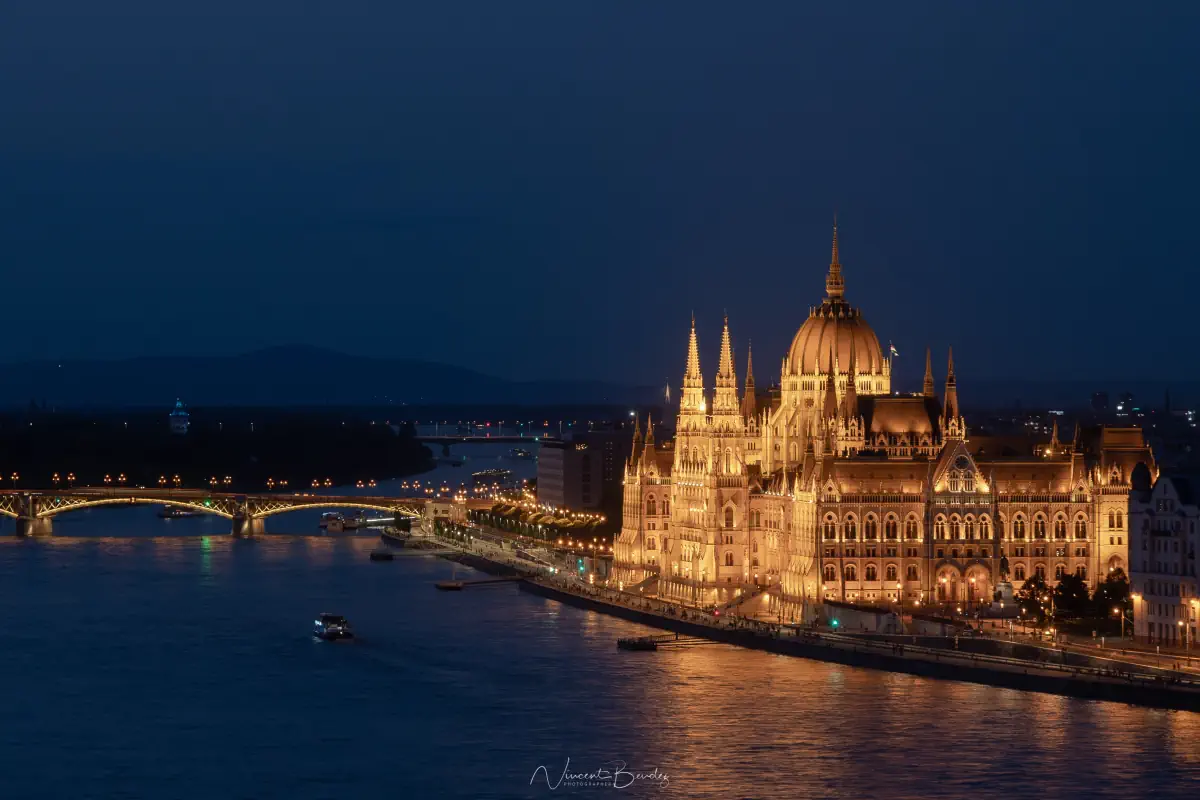 Parlement budapest de nuit