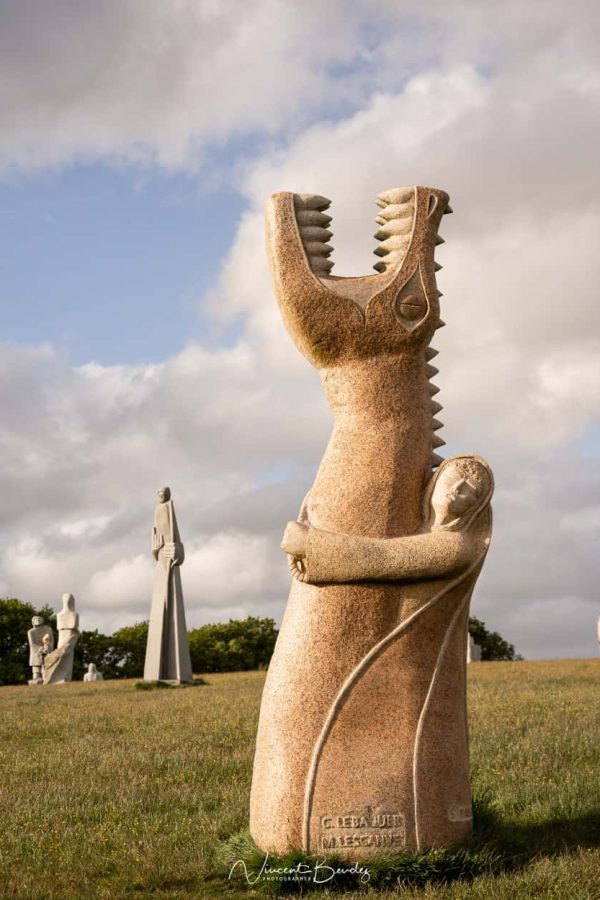 La vallée des saints en Bretagne